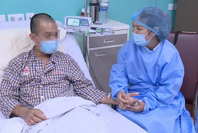 Một bệnh nhân được ghép gan thành công từ người cho sống. Ảnh: Bệnh viện cung cấp