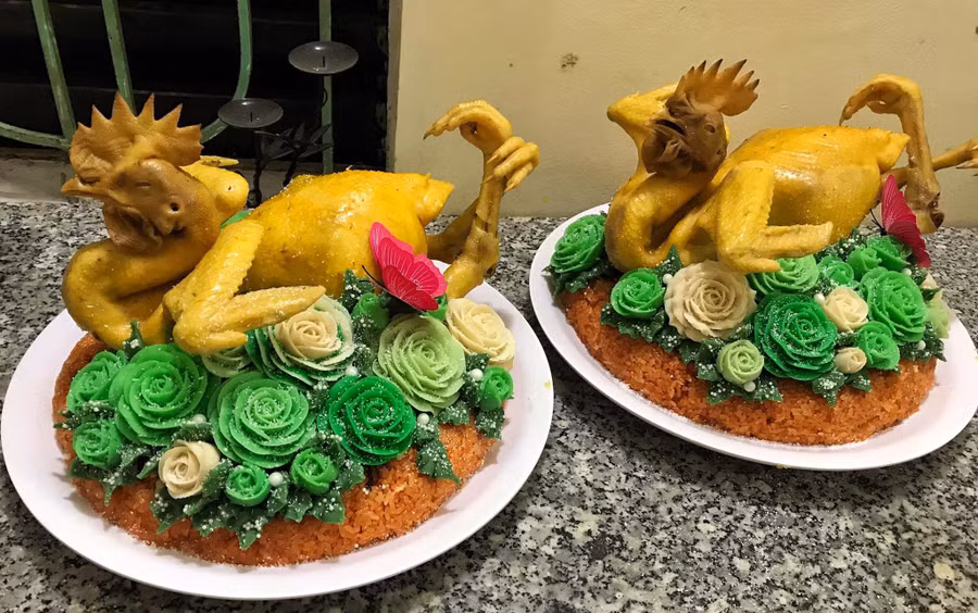 Hoa hồng trên mân xôi được làm tỉ mẩn từ đậu xanh và đậu trắng. Ảnh: Q.Trang Hoa hồng trên mân xôi được làm tỉ mẩn từ đậu xanh và đậu trắng. Ảnh: Q.Trang