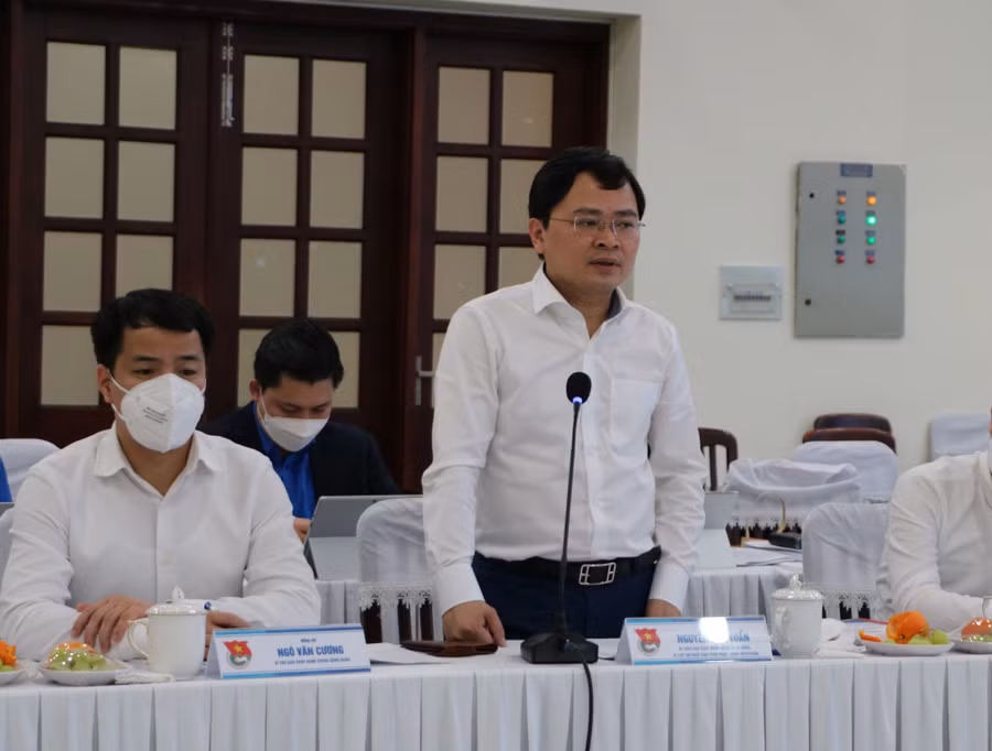 Bí thư thứ nhất T.Ư Đoàn Nguyễn Anh Tuấn phát biểu kết luận tại buổi làm việc. Ảnh: Lê Thanh