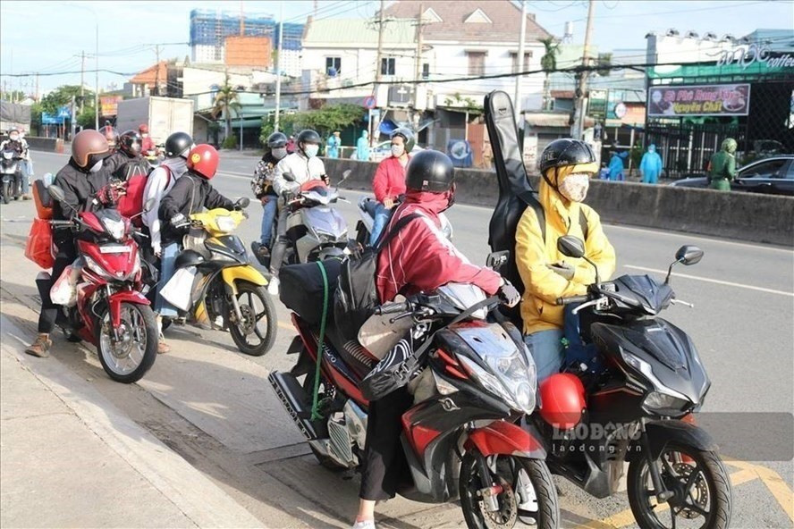  Bộ Y tế đề nghị người dân về quê nhân dịp Tết nguyên đán thực hiện nghiêm biện pháp phòng dịch và không phải cách ly y tế. LĐO