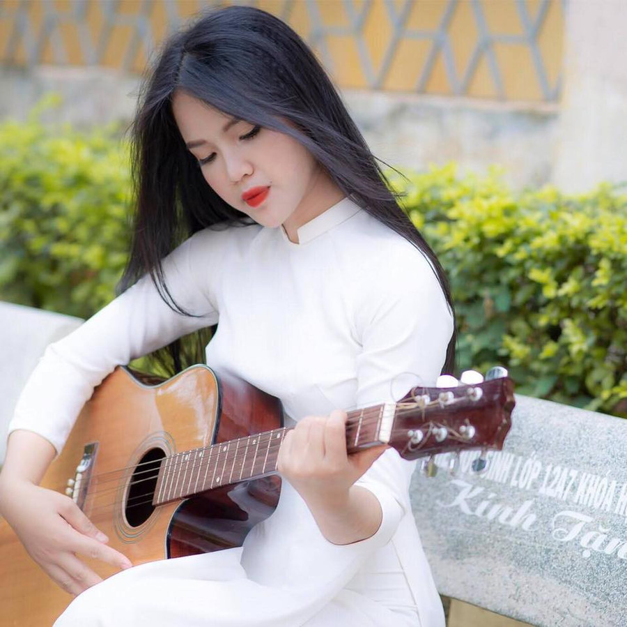 Bên cạnh đó, người đẹp cũng gây bất ngờ khi có khả năng ca hát. Cô gái 20 tuổi đang theo học lớp thanh nhạc để phát triển tài năng, cũng như tích cực tập luyện để chuẩn bị hành trang kỹ lưỡng khi sang Ai Cập dự thi vào tháng 3 năm nay. Ảnh: BTC