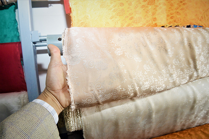 Sản phẩm đặc trưng của lụa Mã Châu.