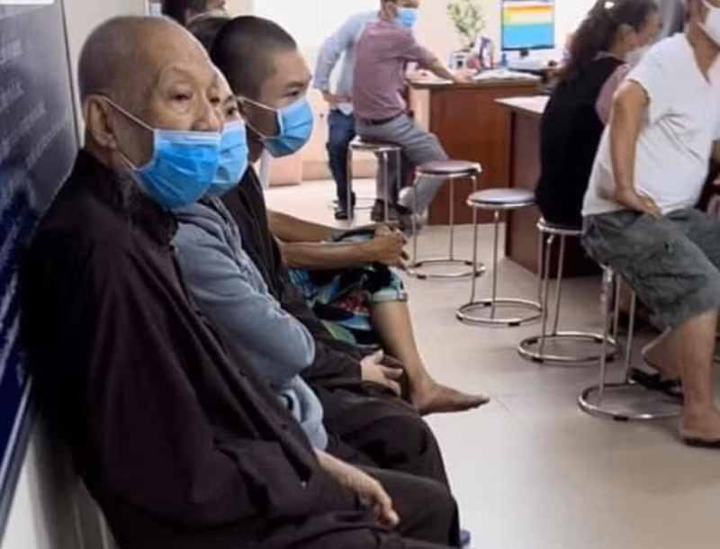  Ông Vân bị khởi tố với 3 tội danh, trong đó có tội... loạn luân.