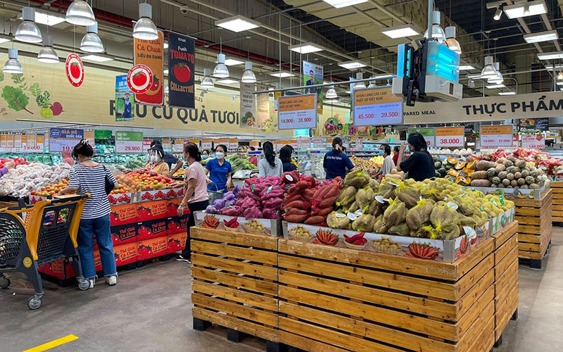 Người dân mua hàng tại Siêu thị Emart Gò Vấp thuộc Tập đoàn Thaco (TP Hồ Chí Minh). Ảnh: Thanh Hiền Người dân mua hàng tại Siêu thị Emart Gò Vấp thuộc Tập đoàn Thaco (TP Hồ Chí Minh). Ảnh: Thanh Hiền