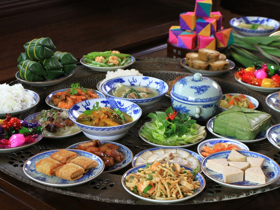 Mâm cơm Tất niên ngày của người Việt. Ảnh: TL Mâm cơm Tất niên ngày của người Việt. Ảnh: TL