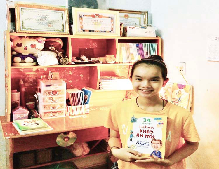 Em Bùi Nguyên Hạ (thị trấn Ia Kha, huyện Ia Grai) đạt giải khuyến khích cuộc thi Đại sứ văn hóa đọc toàn quốc 2021. Ảnh: Lam Nguyên