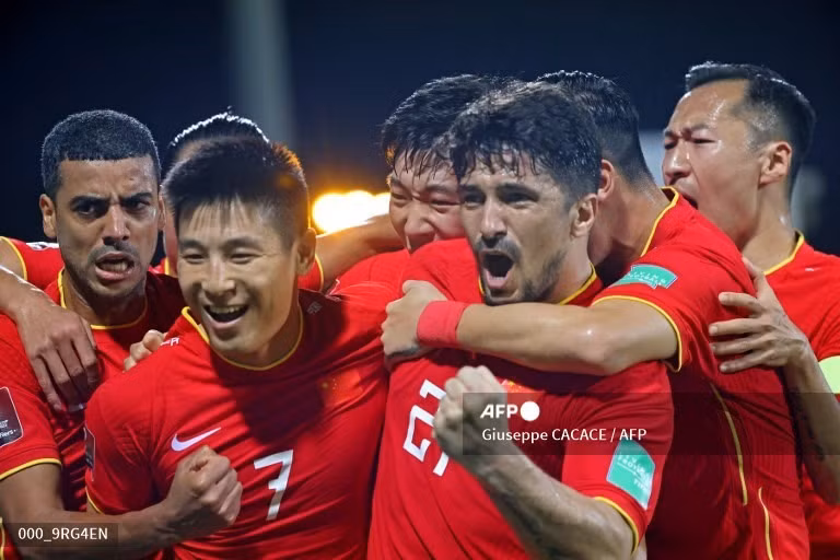  Wu Lei và những ngôi sao nhập tịch sẽ được tạo điều kiện để chi chuyển trước và sau trận gặp Việt Nam. Ảnh: AFP