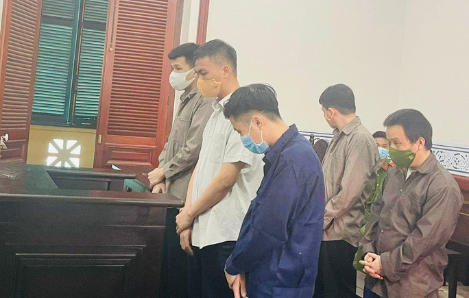 Băng nhóm chuyên lừa phụ nữa vào tiệm mát-xa kích dục hầu tòa Băng nhóm chuyên lừa phụ nữa vào tiệm mát-xa kích dục hầu tòa