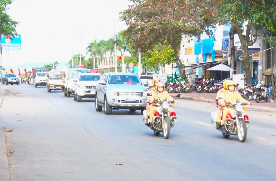 Công an thị xã An Khê mở đợt cao điểm tấn công trấn áp tội phạm, đảm bảo ANTT Tết Nhâm Dần 2022. Ảnh: Ngọc Minh