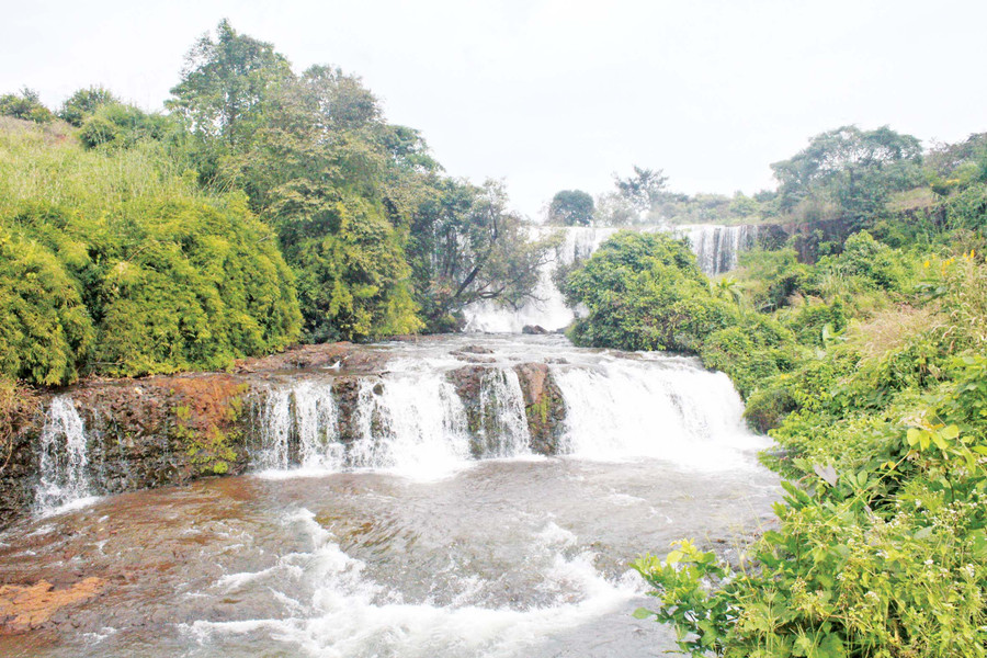 Thác Mơ (xã Ia Khai) là điểm du lịch lý tưởng và tuyệt đẹp. Ảnh: L.N Thác Mơ (xã Ia Khai) là điểm du lịch lý tưởng và tuyệt đẹp. Ảnh: L.N
