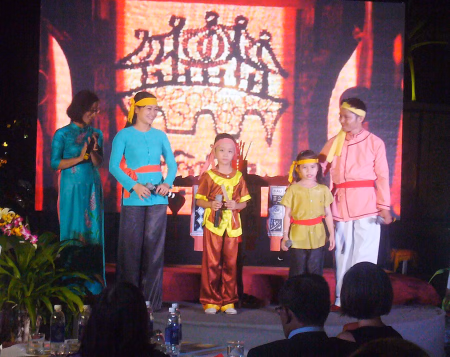 Hội An luôn chú trọng trao truyền nghệ thuật trình diễn dân ca, bài chòi cho các lớp diễn viên trẻ.