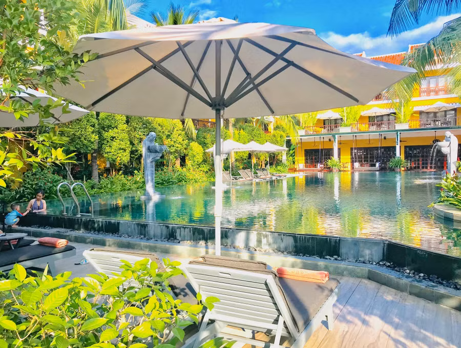 Đây là thời điểm thích hợp nhất để khách nội địa trải nghiệm dịch vụ lưu trú cao cấp tại Hội An với mức giá phải chăng. Ảnh: Q.T