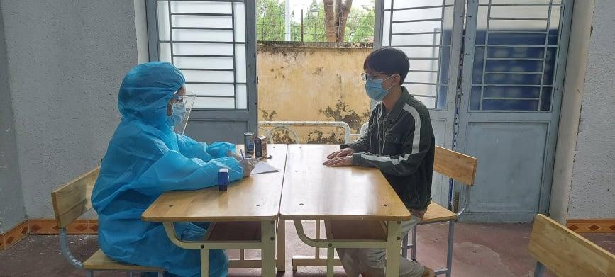 Kon Tum dư 5.5 tỉ đồng do thu phí xét nghiệm Covid-19 cao hơn giá đấu thầu. Ảnh: Đức Nhật