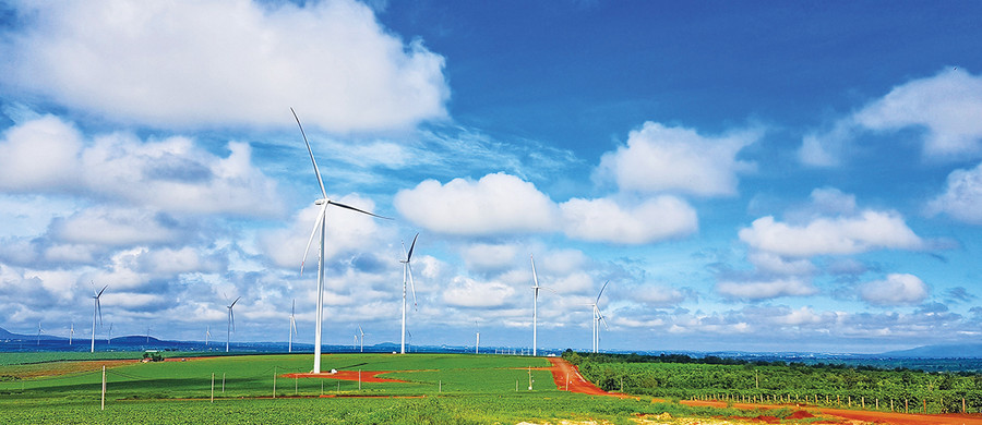 Cánh đồng điện gió xã Ia Pết (huyện Đak Đoa). Ảnh: Hùng Hoa Lư  Cánh đồng điện gió xã Ia Pết (huyện Đak Đoa). Ảnh: Hùng Hoa Lư