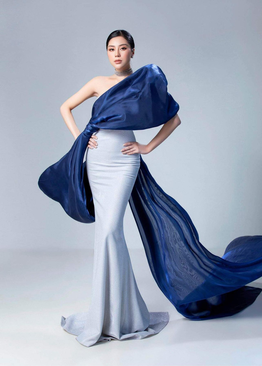 Vào những ngày cận Tết Nguyên Đán, Hoa hậu Tô Diệp Hà vừa chia sẻ bộ ảnh khoe vóc dáng quyến rũ và thần thái 