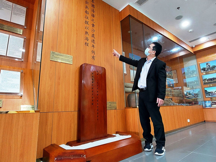 Nhà trưng bày Hoàng Sa phục chế thành công mộc bài chủ quyền Hoàng Sa từng tồn tại dưới triều Nguyễn. Ảnh: Hoàng Sơn