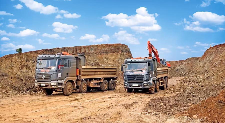  Công trường thi công Dự án đường liên huyện Chư Sê-Chư Pưh-Chư Prông. Ảnh: Hải Lê