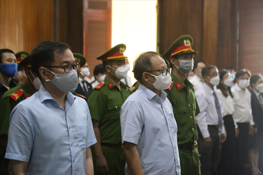 Các bị cáo tại phiên toà. Ảnh: Anh Tú Các bị cáo tại phiên toà. Ảnh: Anh Tú