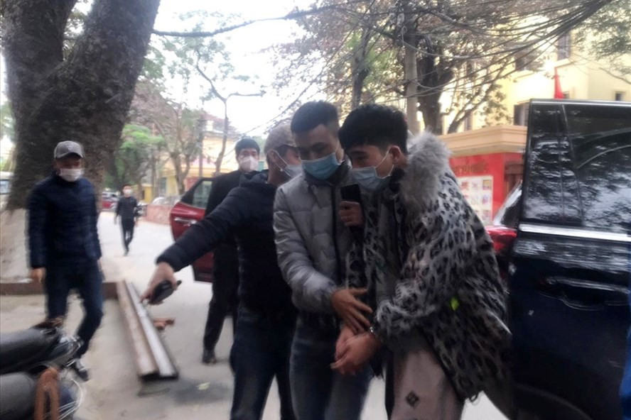  Đối tượng Nguyễn Văn Nam được di lý về Hải Phòng vào khoảng 15h chiều 9.1. Ảnh: HN