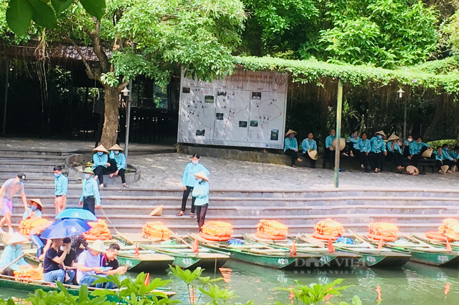 Các khu, điểm du lịch Ninh Bình luôn là điểm đến an toàn cho du khách. Ảnh: Vũ Thượng