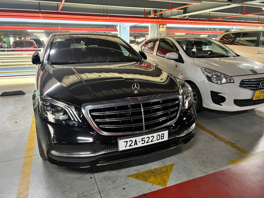  Ô tô của Hằng được phát hiện tại bãi xe sân bay Tân Sơn Nhất. Ảnh: Nguyễn Long