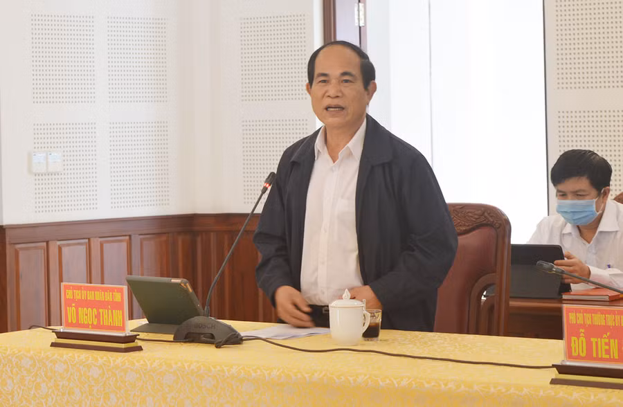 Đồng chí Võ Ngọc Thành-Phó Bí thư Tỉnh ủy, Chủ tịch UBND tỉnh phát biểu tại hội nghị. Ảnh: Anh Huy