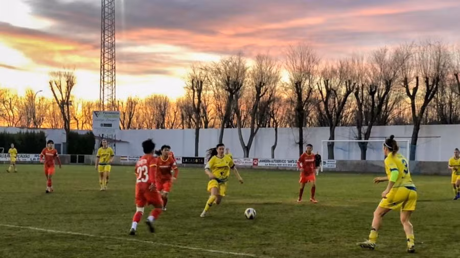 Trận đấu đã diễn ra rất cân bằng. Ảnh: VFF