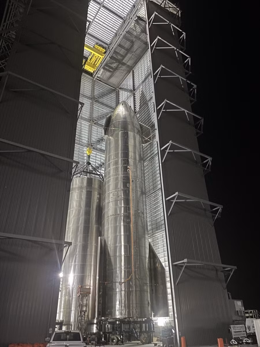 Nguyên mẫu Starship SN16. Ảnh: Twitter Elon Musk