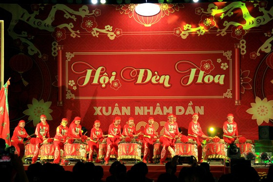 Màn trình diễn múa trống khai hội mang đậm vẻ đẹp văn hóa truyền thống