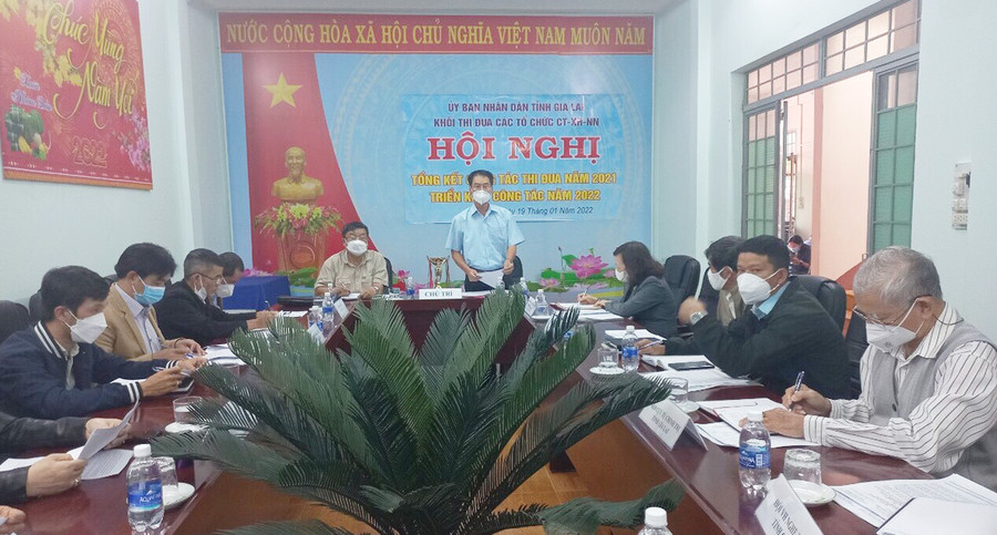 Gia Lai: Hơn 55,9 tỷ đồng hỗ trợ và chăm sóc người yếu thế ảnh 1  Quang cảnh Hội nghị tổng kết năm 2021 của Khối thi đua các tổ chức Chính trị- Xã hội- Nghề nghiệp tỉnh. Ảnh: Hồng Ngọc