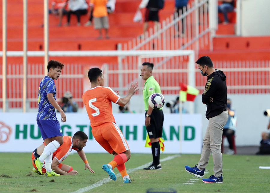 Cách dùng người hợp lý của Kiatisak giúp HAGL chơi tốt. Ảnh: Ngọc Linh