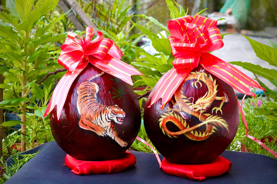 Cặp dừa “Long Hổ tương phùng”. Ảnh: Thanh Duy