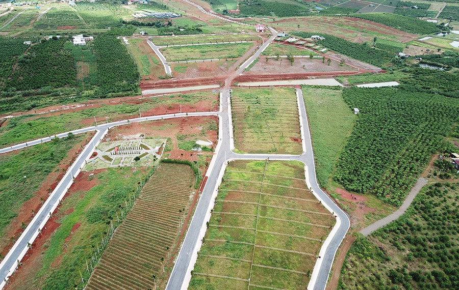 Việc hiến đất làm đường, phân lô tách thửa 