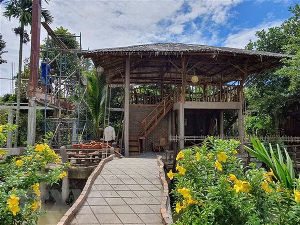 Hạng mục mới Khu Yoga sky cao 15m, trong khuôn viên 200m2 phục vụ khách tập yoga vào buổi sáng và chiều tại Khu du lịch Hieu's cottage. Ảnh: Ánh Tuyết/TTXVN