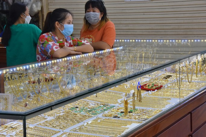 Giá vàng hôm nay của thế giới giảm mạnh Giá vàng hôm nay của thế giới giảm mạnh