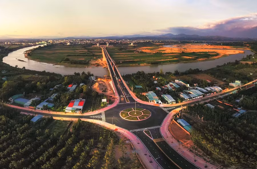 Thành phố Kon Tum ngày càng phát triển. Ảnh: Nguyễn Ban