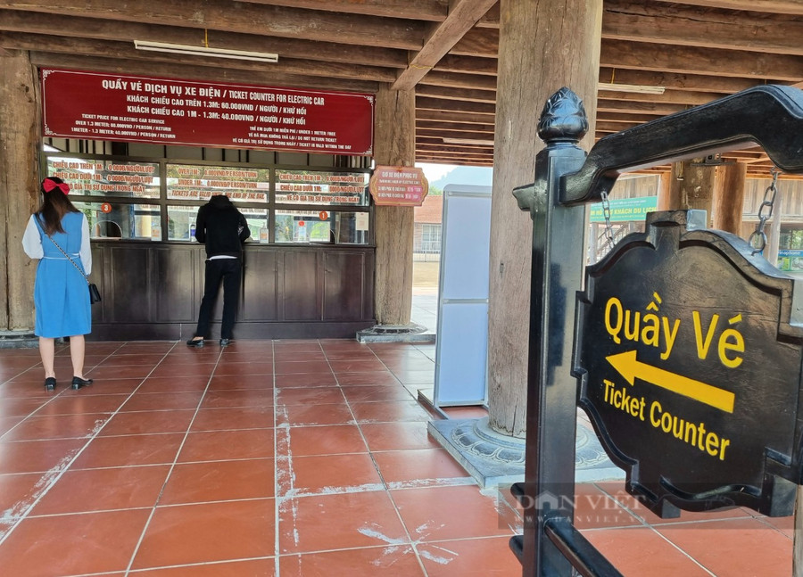 Nhiều quầy vé tại các khu, điểm du lịch Ninh Bình vắng khách du lịch đến đăng ký. Ảnh: Vũ Thượng