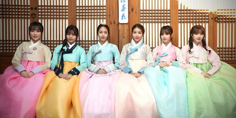 Hanbok Hàn Quốc hiện được thiết kế cách tân giúp người mặc có được sự thoải mái. Ảnh: T. L