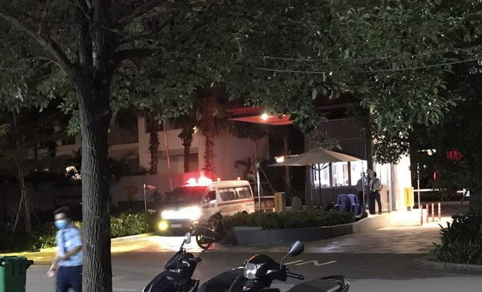 Chung cư nơi cháu bé 13 tuổi rơi lầu tử vong