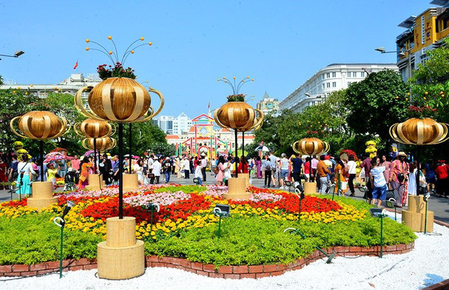 Thủ tướng Chính phủ đôn đốc các bộ, ngành, địa phương thực hiện nhiệm vụ phục vụ Nhân dân đón Tết Nguyên đán Nhâm Dần 2022. Ảnh: VGP  1 Thủ tướng Chính phủ đôn đốc các bộ, ngành, địa phương thực hiện nhiệm vụ phục vụ Nhân dân đón Tết Nguyên đán Nhâm Dần 2022