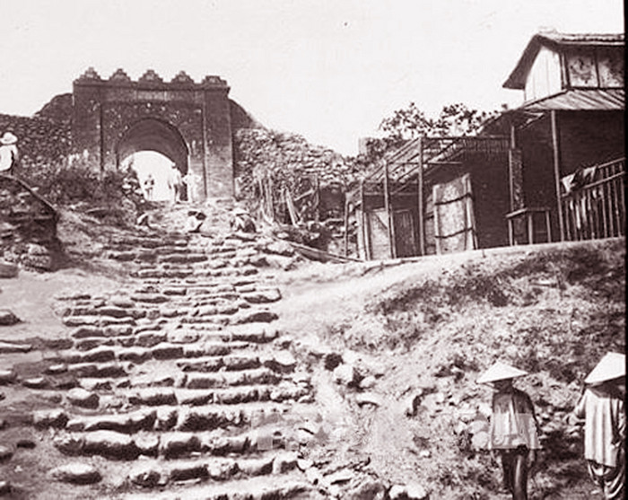 Hải Vân Quan xưa trên con đường thiên lý Bắc - Nam. (ảnh tư liệu).