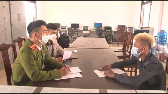 Công an đang đấu tranh với Nguyễn Văn Út Công an đang đấu tranh với Nguyễn Văn Út