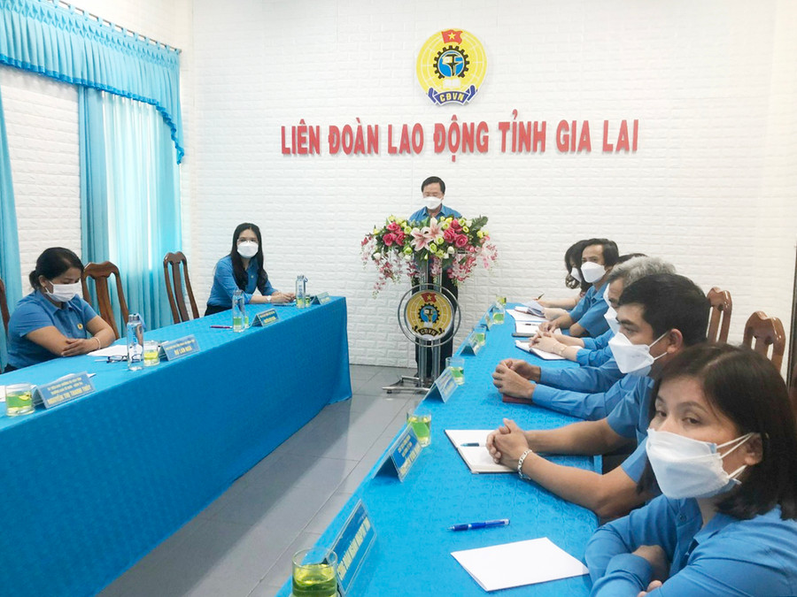  Liên đoàn Lao động tỉnh phát động phong trào thi đua thực hiện 1 triệu sáng kiến trong đoàn viên, người lao động. Ảnh: Đinh Yến