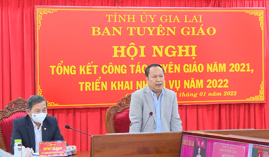 Phó Bí thư Thường trực Tỉnh ủy phát biểu chỉ đạo hội nghị. Ảnh: Anh Huy