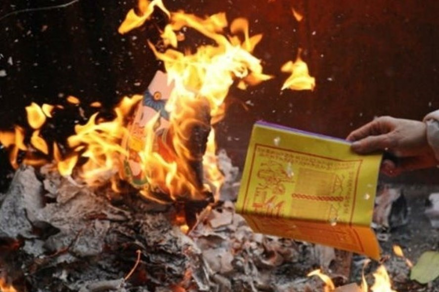 Không đốt vàng mã là văn minh. Ảnh: LĐO Không đốt vàng mã là văn minh Ảnh: LĐO