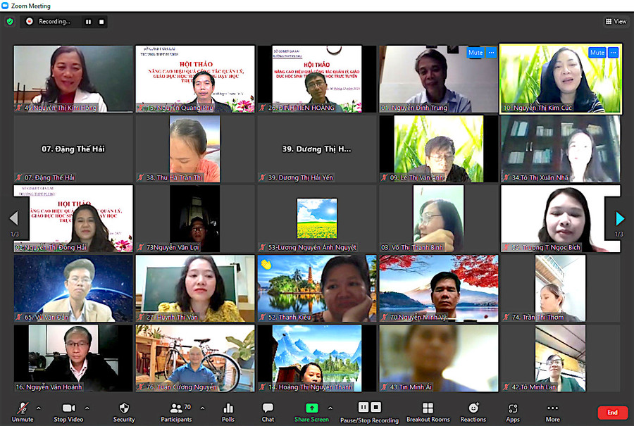 Hội thảo được Trường THPT Pleiku tổ chức trực tuyến qua ứng dụng Zoom Meeting. Ảnh: Mộc Trà