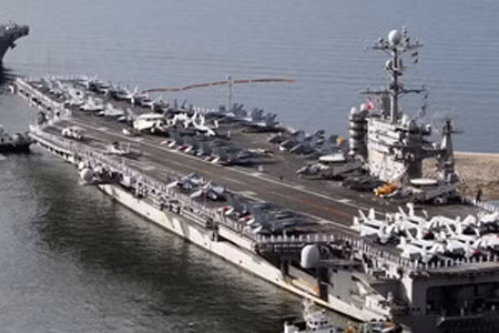 Tàu sân bay USS George Washington trong cuộc tập trận chung trên biển Hoàng Hải ngày 29-11.