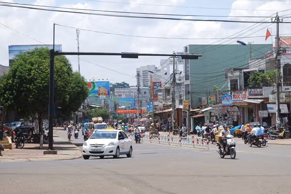 Đường Hùng Vương ngày nay.