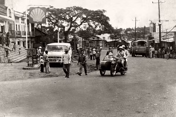 Đường Hùng Vương ngã ba Diệp Kính xưa.