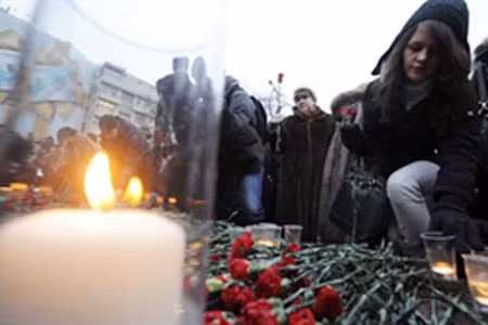 Người dân Nga tưởng niệm các nạn nhân xâu số